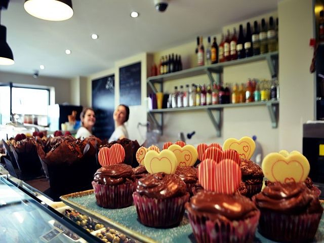 images/food/slider/bistro-deli-25-kireth.jpeg