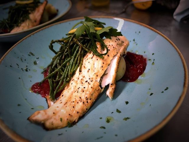 images/food/slider/bistro-deli-14-kireth.jpeg