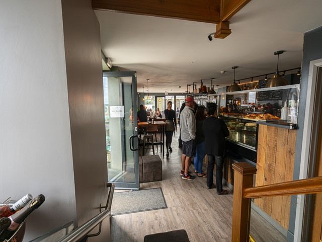 deli-bistro-7-kireth